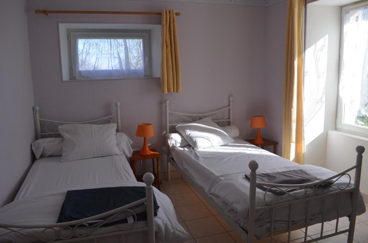 Bed and Breakfast Logis De Chezelles Sidiailles Экстерьер фото